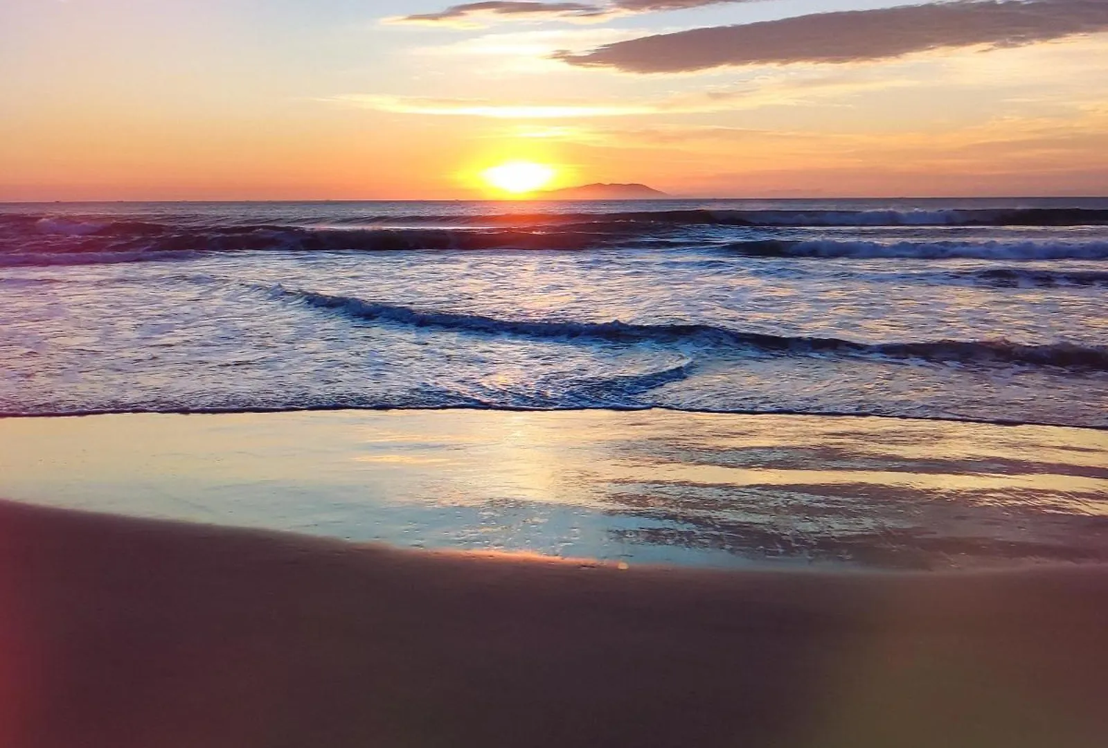 Ap Completo Na Praia De Palmas, Sc Governador Celso Ramos